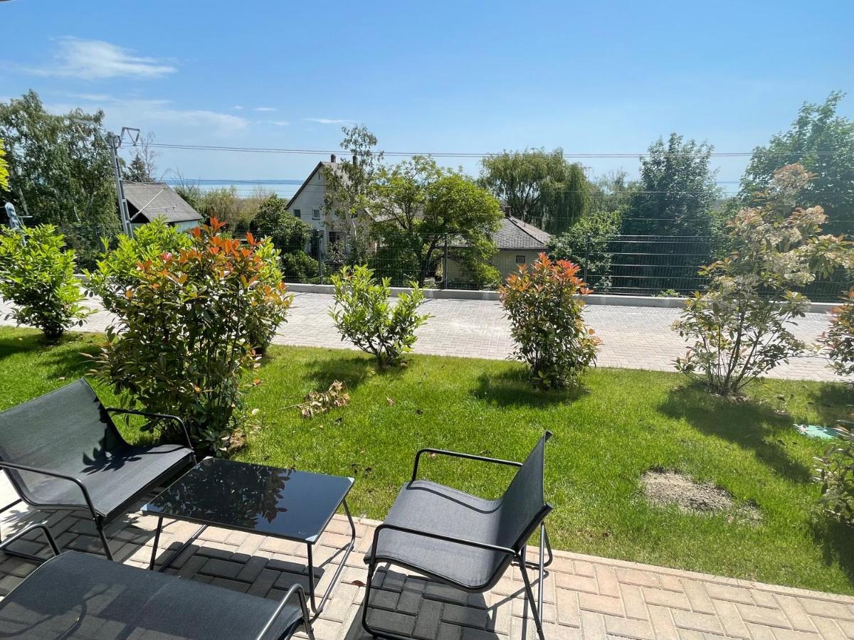 Balatonalmádi Panorama Superior Apartments - Pool, Garden, Parking מראה חיצוני תמונה