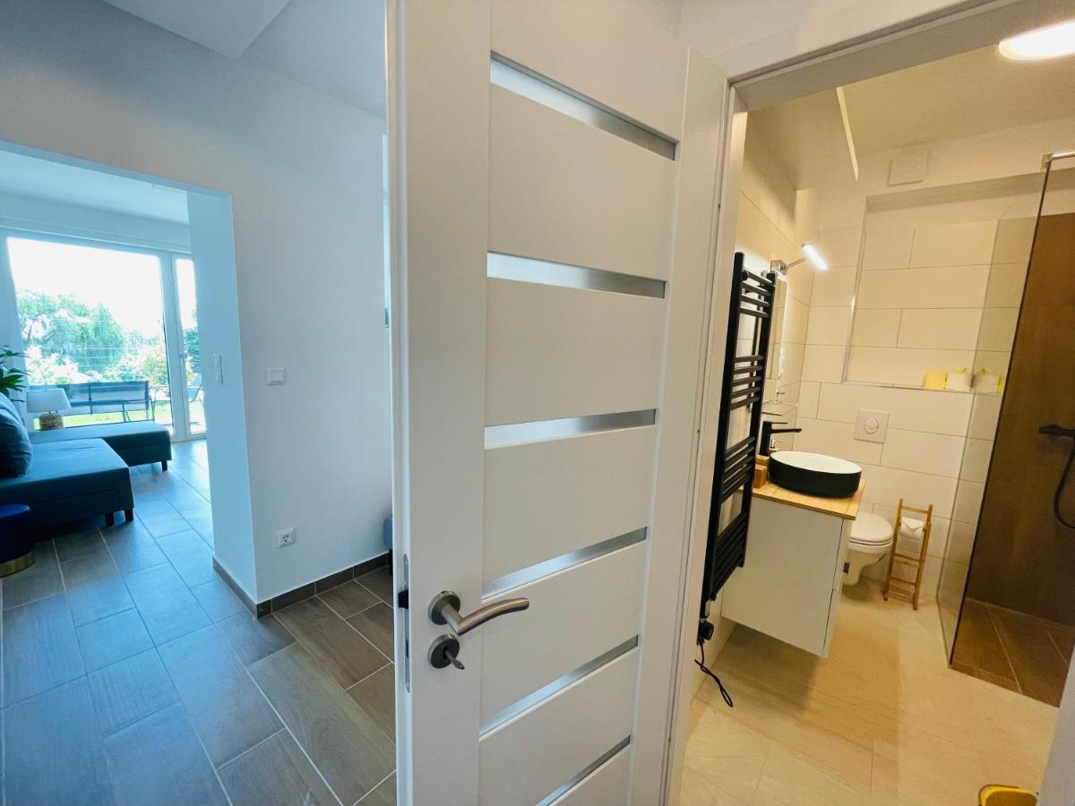 Balatonalmádi Panorama Superior Apartments - Pool, Garden, Parking מראה חיצוני תמונה