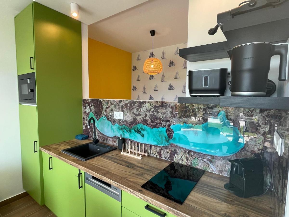 Balatonalmádi Panorama Superior Apartments - Pool, Garden, Parking מראה חיצוני תמונה