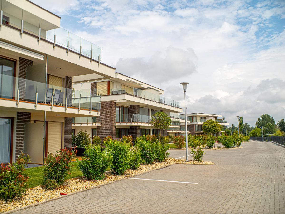 Balatonalmádi Panorama Superior Apartments - Pool, Garden, Parking מראה חיצוני תמונה