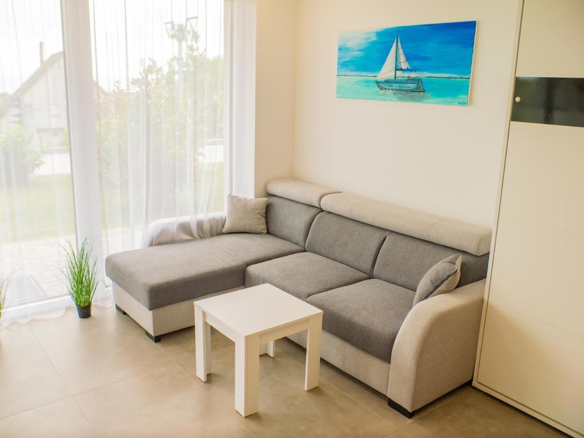 Balatonalmádi Panorama Superior Apartments - Pool, Garden, Parking מראה חיצוני תמונה