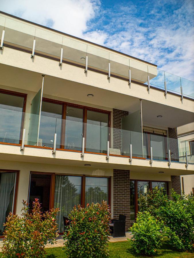 Balatonalmádi Panorama Superior Apartments - Pool, Garden, Parking מראה חיצוני תמונה
