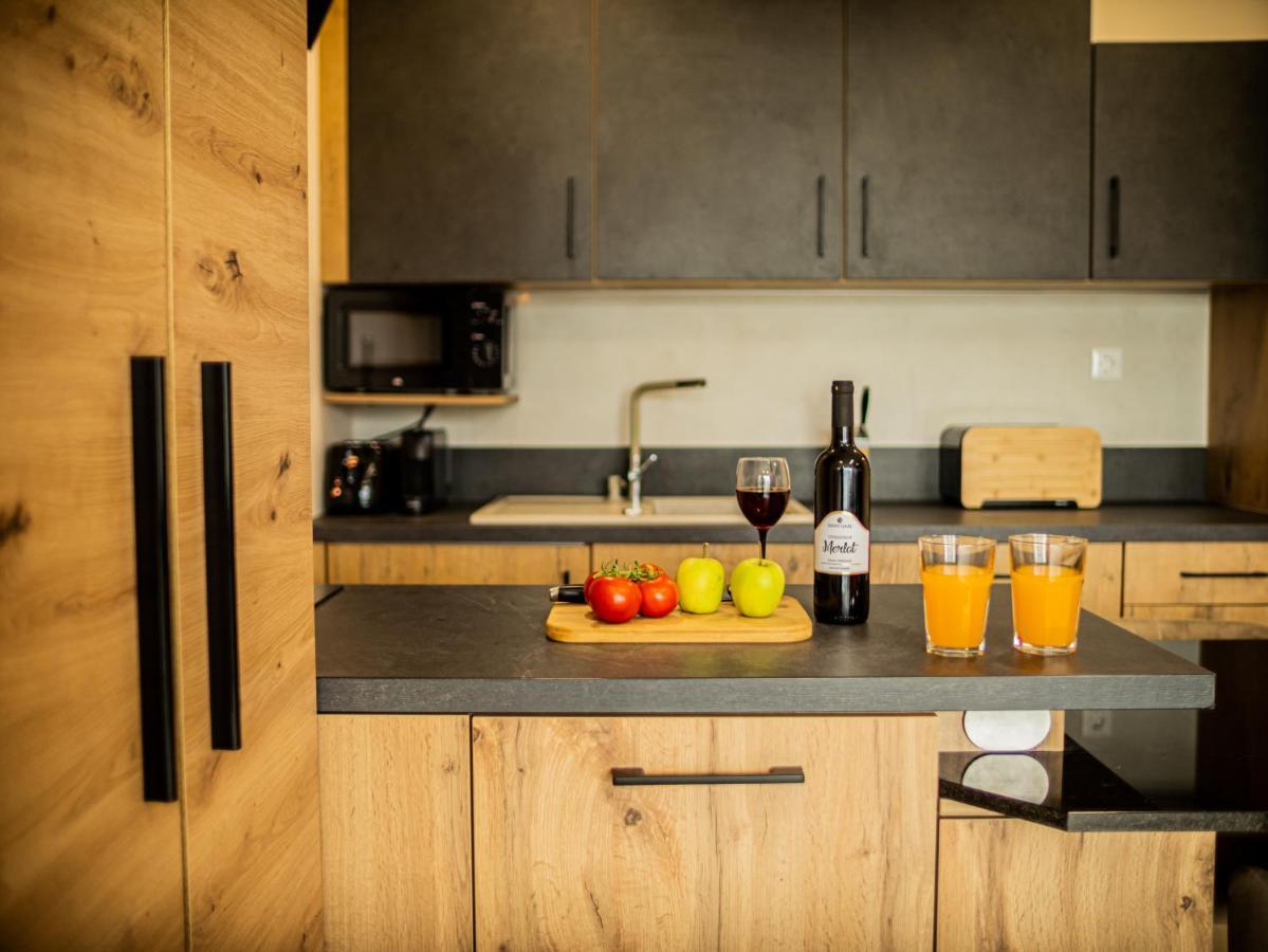 Balatonalmádi Panorama Superior Apartments - Pool, Garden, Parking מראה חיצוני תמונה