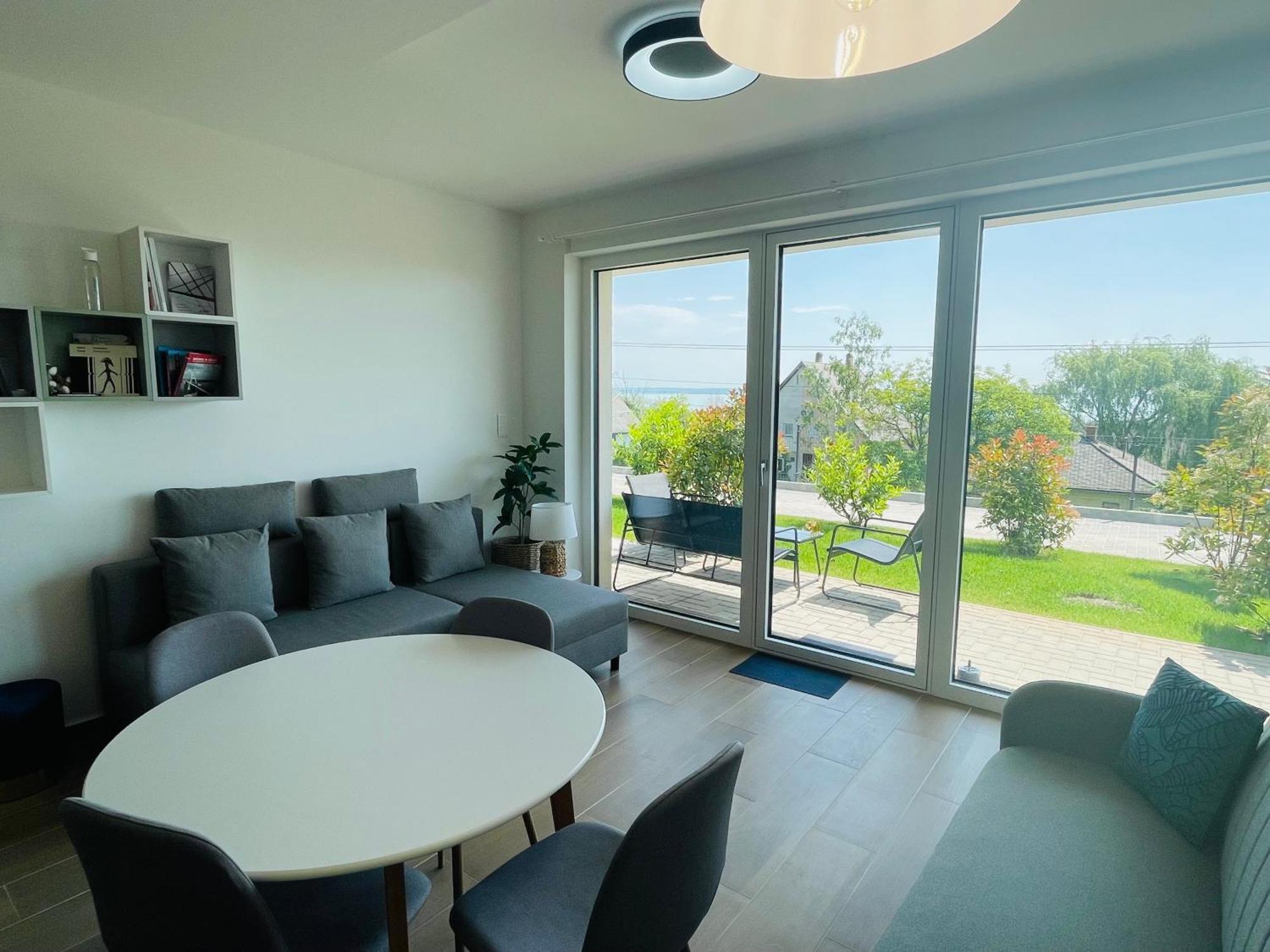 Balatonalmádi Panorama Superior Apartments - Pool, Garden, Parking מראה חיצוני תמונה