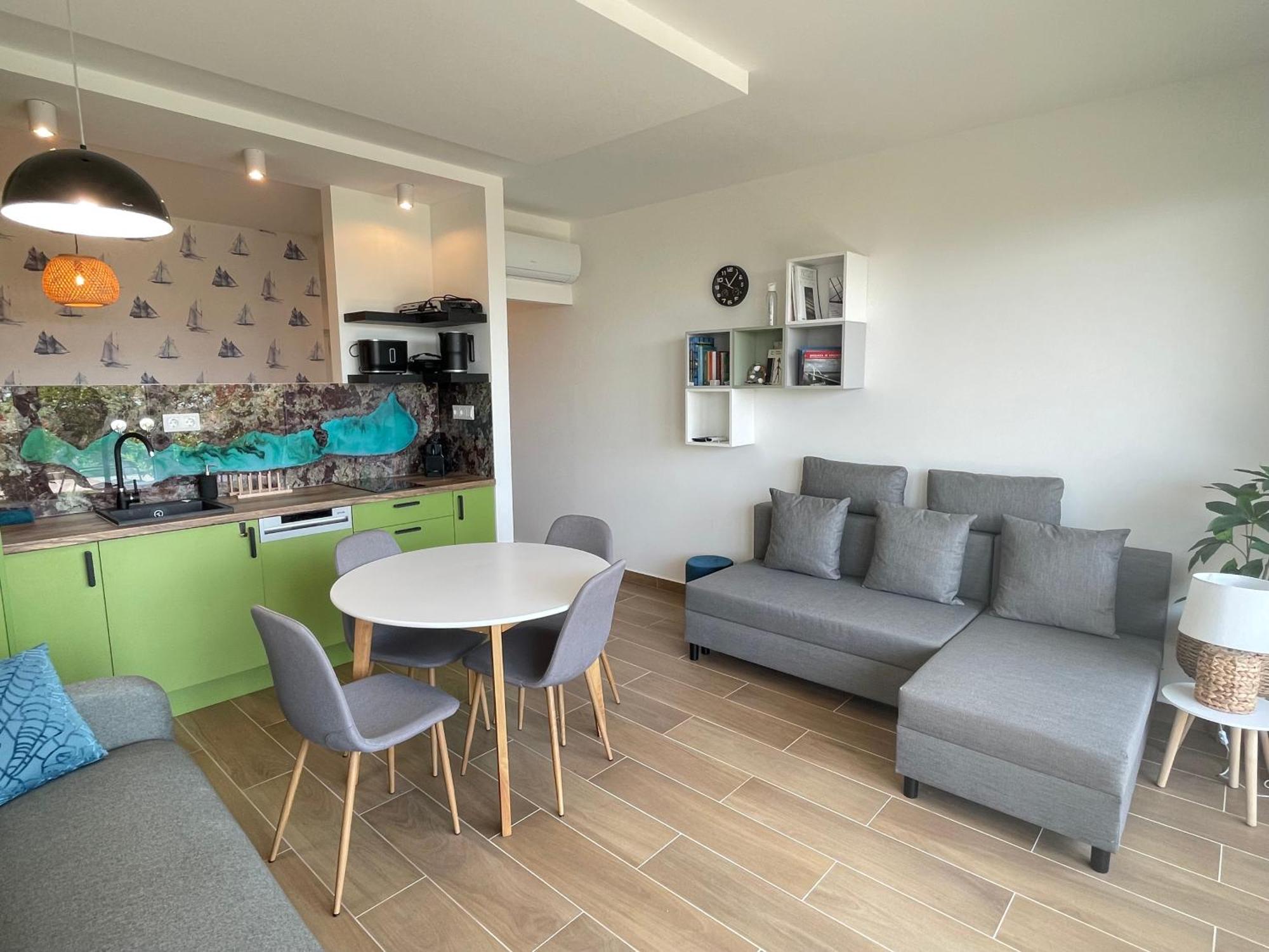 Balatonalmádi Panorama Superior Apartments - Pool, Garden, Parking מראה חיצוני תמונה