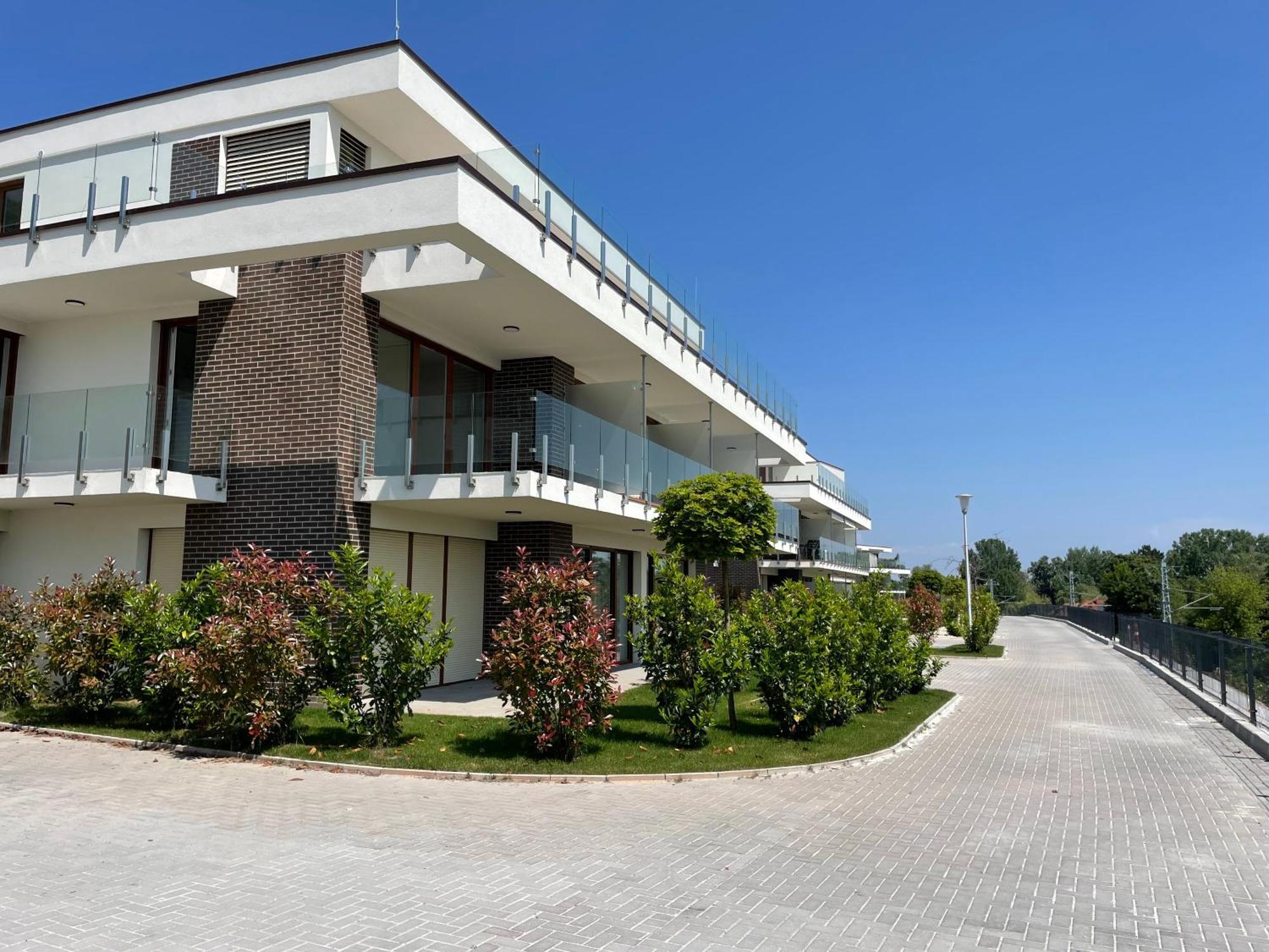 Balatonalmádi Panorama Superior Apartments - Pool, Garden, Parking מראה חיצוני תמונה