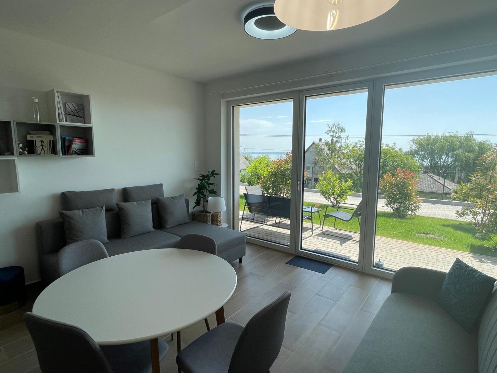 Balatonalmádi Panorama Superior Apartments - Pool, Garden, Parking מראה חיצוני תמונה